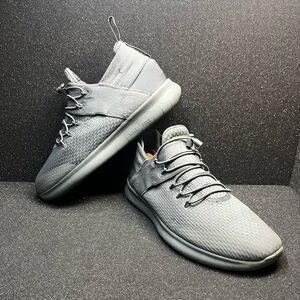 Grey and black Nike Free RN Flyknit trainers women’s 8 #Flyknit